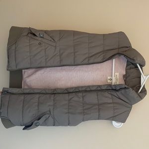 Tan puffy vest size 6